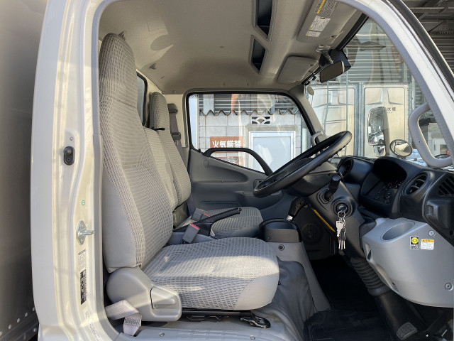 トヨタ トヨエース 小型 アルミバン TPG-XZU605(91730) 37枚目