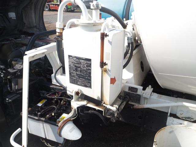 Hino dutro Small Mixer trucks *********(91739) 44枚目