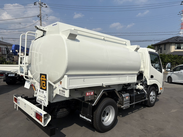 トヨタ ダイナ 小型 タンクローリー 2KG-XZU600H(91743) 3枚目
