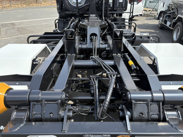 三菱ふそう ファイター 中型 コンテナ専用車 2KG-FK72F(91748) 8枚目