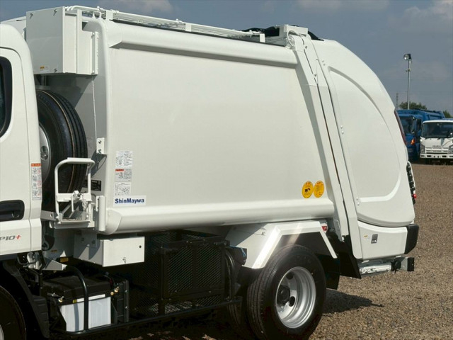 三菱ふそう キャンター 小型 塵芥車（プレス式） 2RG-FEAV0(91755) 6枚目
