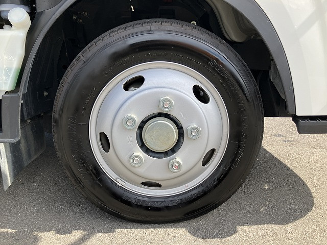 いすゞ エルフ 小型 平ボディ 2RG-NKR88AF(91761) 23枚目