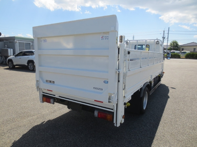 トヨタ ダイナ 小型 平ボディ 2RG-XZU655(91769) 4枚目
