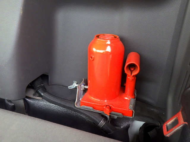 いすゞ エルフ 小型 平ボディ 2RG-NMR88AC(91773) 26枚目