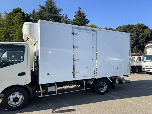 Hino dutro Small Freezer box_body 2RG-XZU712M(91775) 7枚目