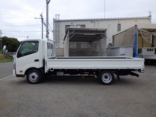 Hino dutro Small Flat body 2RG-XZU710M(91778) 3枚目