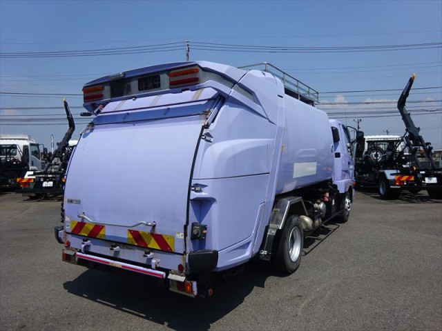 三菱ふそう ファイター 中型 塵芥車（プレス式） 2KG-FK62F(91780) 4枚目