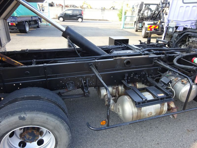 三菱ふそう ファイター 中型 塵芥車（プレス式） 2KG-FK62F(91780) 7枚目