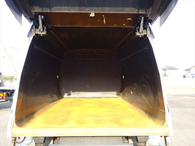 三菱ふそう ファイター 中型 塵芥車（プレス式） 2KG-FK62F(91780) 19枚目