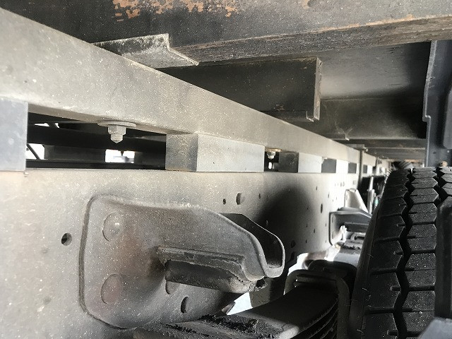 いすゞ エルフ 小型 平ボディ 2RG-NPR88YN(91813) 26枚目