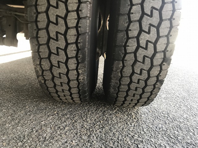 いすゞ エルフ 小型 平ボディ 2RG-NPR88YN(91813) 37枚目