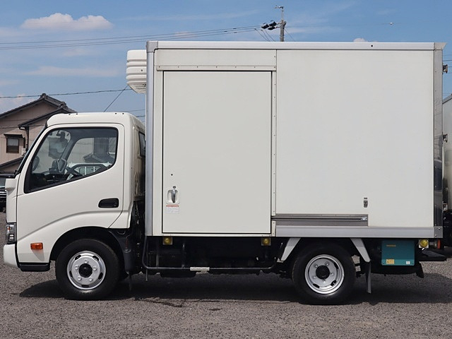 トヨタ ダイナ 小型 冷凍冷蔵バン TPG-XZU605(91817) 9枚目