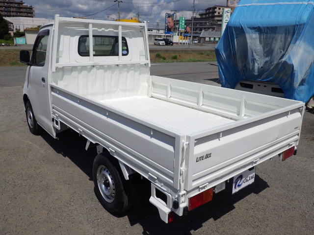 トヨタ ライトエース 小型 平ボディ DBF-S402U(91823) 24枚目