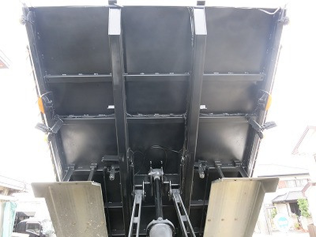 日野 プロフィア 大型 土砂ダンプ QKG-FS1EKDA(91832) 22枚目