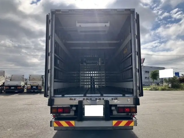 いすゞ ギガ 小型 トラクタ（シングル） QPG-CYJ77BA(91841) 9枚目