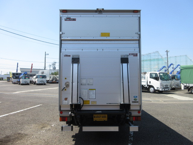 いすゞ エルフ 小型 バン 2RG-NMR88AN(109797) 8枚目