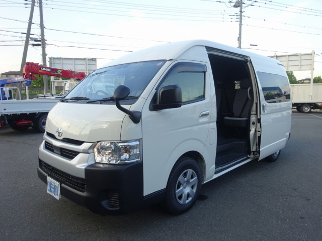 トヨタ 小型 バス 3DF-GDH223B(92016) 1枚目
