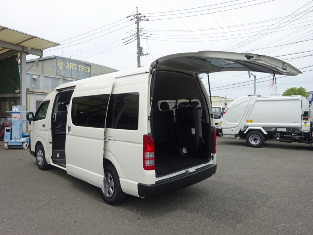 トヨタ 小型 バス 3DF-GDH223B(92016) 6枚目