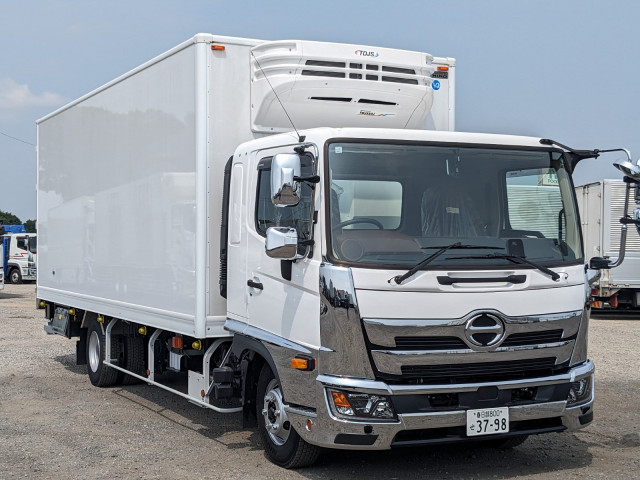 日野 レンジャー 中型 冷凍冷蔵バン 2KG-FD2ABG(92030) 3枚目