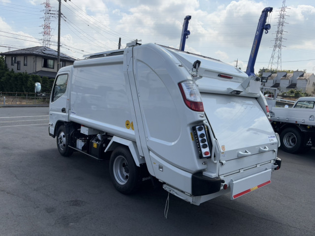 三菱ふそう キャンター 小型 塵芥車（プレス式） 2RG-FEAV0(92040) 4枚目