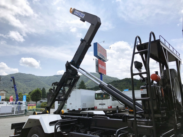 いすゞ フォワード 中型 コンテナ専用車 2RG-FRR90S4(92045) 18枚目