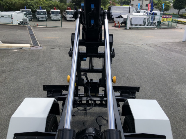 いすゞ フォワード 中型 コンテナ専用車 2RG-FRR90S4(92045) 20枚目