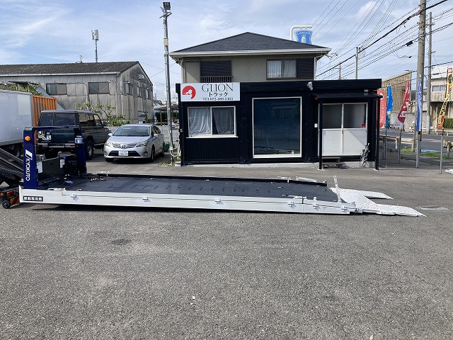 いすゞ エルフ 小型 車載専用車 2RG-NPR88AN(92057) 9枚目