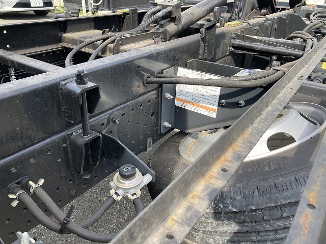 いすゞ エルフ 小型 車載専用車 2RG-NPR88AN(92057) 14枚目