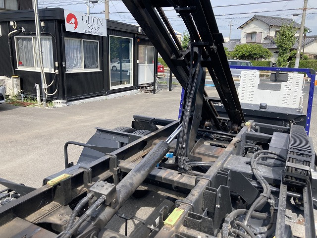 いすゞ エルフ 小型 車載専用車 2RG-NPR88AN(92057) 15枚目