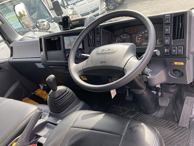 いすゞ エルフ 小型 車載専用車 2RG-NPR88AN(92057) 29枚目