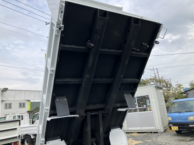 三菱ふそう キャンター 小型 土砂ダンプ 2RG-FBA30(92058) 20枚目