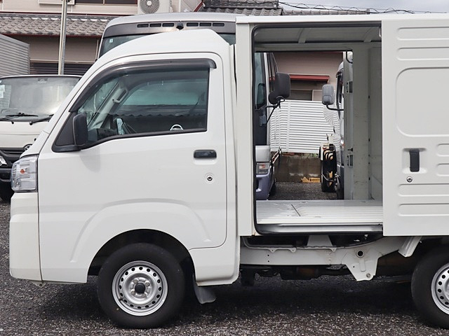 ダイハツ ハイゼット 軽 アルミバン 3BD-S500P(92064) 11枚目