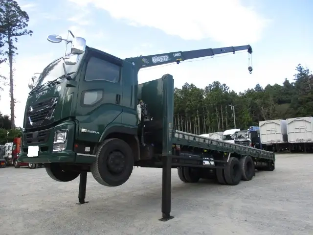 いすゞ ギガ 小型 クレーン付き QKG-CYY77B(92098) 9枚目