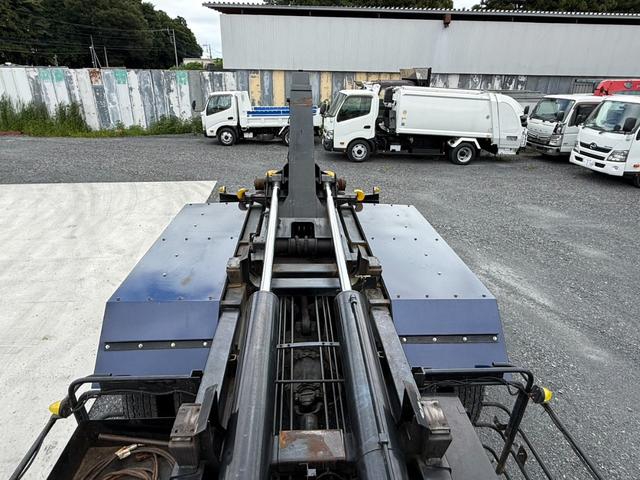 UDトラックス（日産） クオン 大型 コンテナ専用車 *********(92103) 18枚目