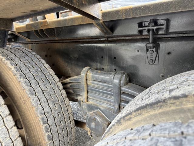 UDトラックス（日産） クオン 大型 コンテナ専用車 *********(92103) 26枚目