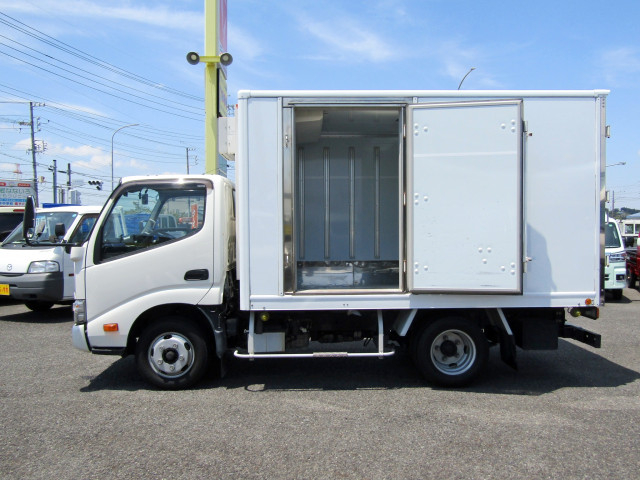 トヨタ ダイナ 小型 冷凍冷蔵バン 2RG-XZU605(92130) 4枚目
