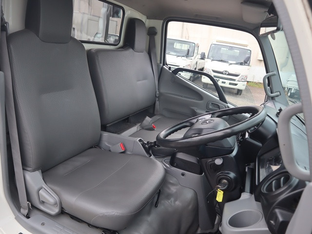 トヨタ ダイナ 小型 平ボディ 2RG-XZU605(92132) 32枚目