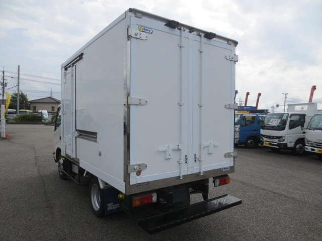 日野 デュトロ 小型 冷凍冷蔵バン 2RG-XZC605M(92134) 5枚目