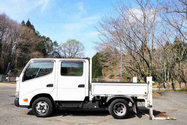 トヨタ ダイナ 小型 Wキャブ 2RG-XZU605(92137) 2枚目