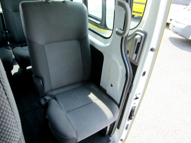 日産自動車 キャラバン 小型 バス CBA-KS2E26(92140) 12枚目