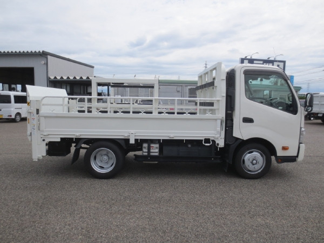 日野 デュトロ 小型 平ボディ 772RG-XZU700M(92142) 8枚目