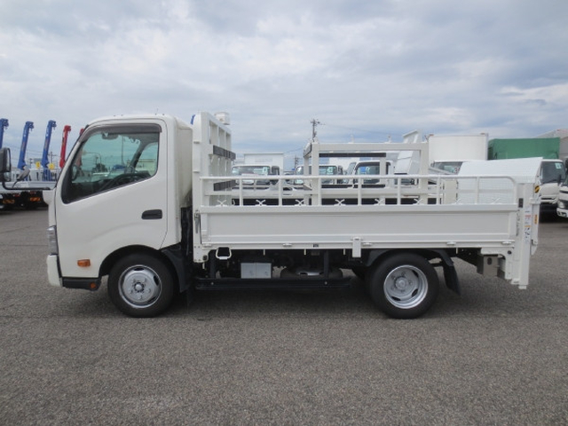日野 デュトロ 小型 平ボディ 772RG-XZU700M(92142) 9枚目