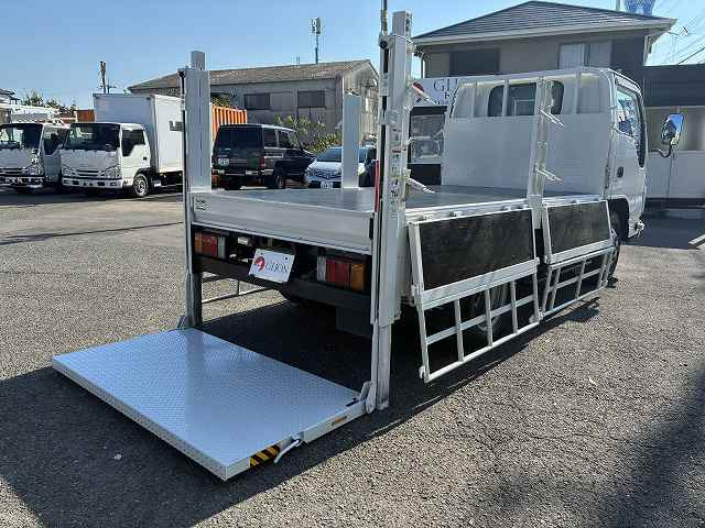 いすゞ エルフ 小型 平ボディ 2RG-NKR88A(92146) 13枚目