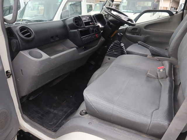 日野 デュトロ 小型 平ボディ TKG-XZC605M(92169) 35枚目