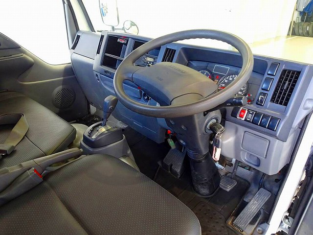 いすゞ エルフ 小型 平ボディ TPG-NJR85A(92174) 5枚目