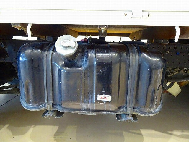 いすゞ エルフ 小型 平ボディ TPG-NJR85A(92174) 28枚目