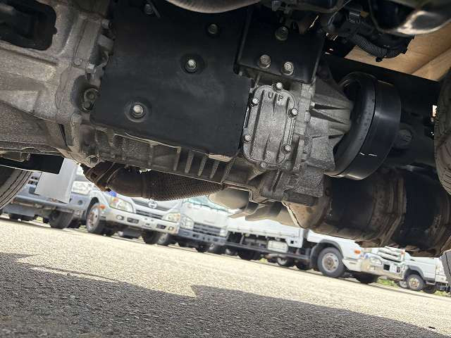 いすゞ エルフ 小型 平ボディ TRG-NKR85A(92176) 33枚目