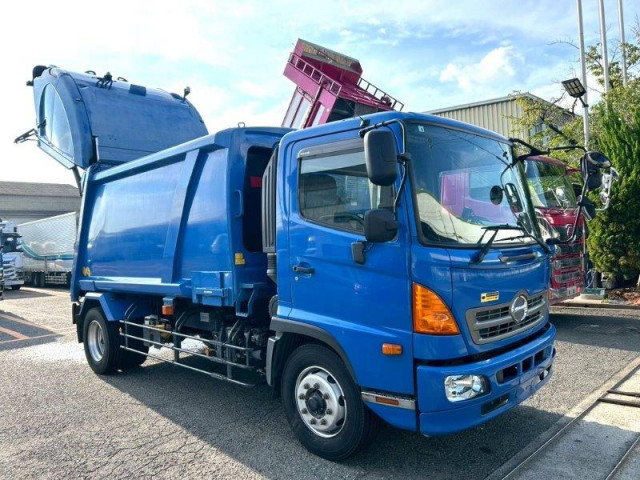 日野 レンジャー 増トン 塵芥車（プレス式） QKG-FJ7JGAA(92194) 6枚目