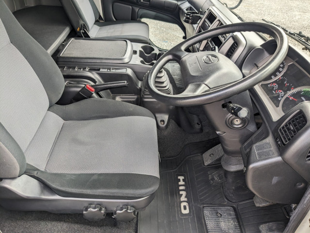 日野 レンジャー 中型 アルミウィング TKG-FD9JPAA(92193) 38枚目