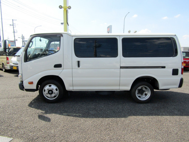 トヨタ ダイナ 小型 アルミバン TKG-XZC605V(92200) 3枚目